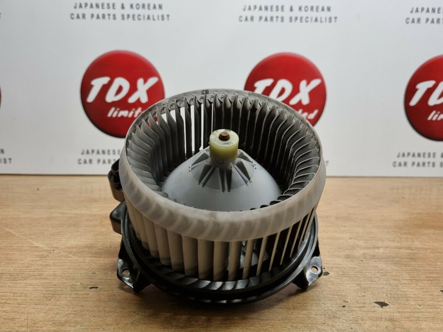 TOYOTA PRIUS MK3 XW30 GENUINE HEATER BLOWER MOTOR FAN RHD 2009-2015