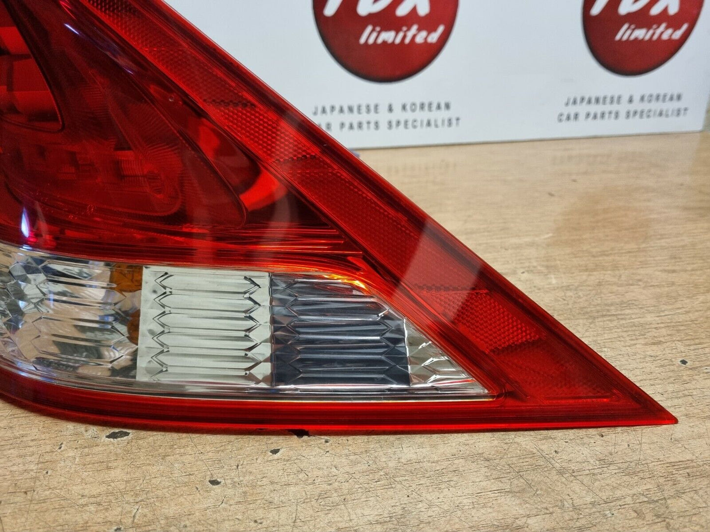 HONDA INSIGHT MK2 GENUINE CLEAR TINT LED DRIVERS SIDE REAR OUTER LIGHT 2009-2012