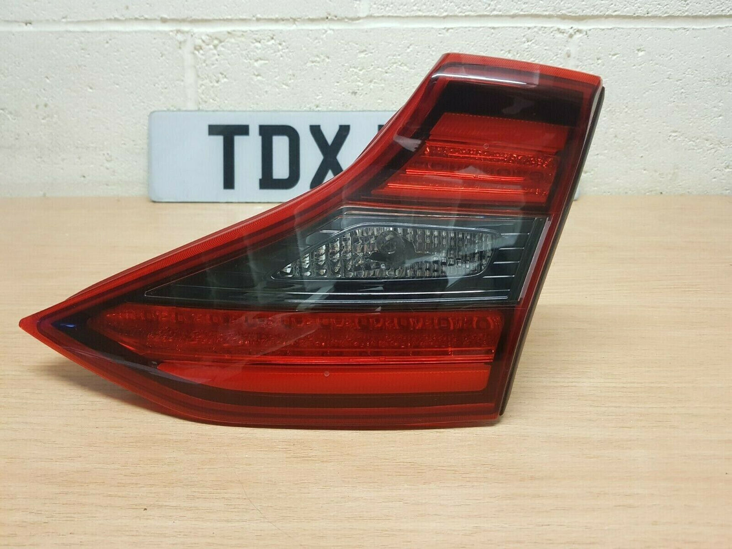 HYUNDAI IONIQ GENUINE DRIVERS SIDE REAR INNER TAILGATE LIGHT 2017 2018 2019