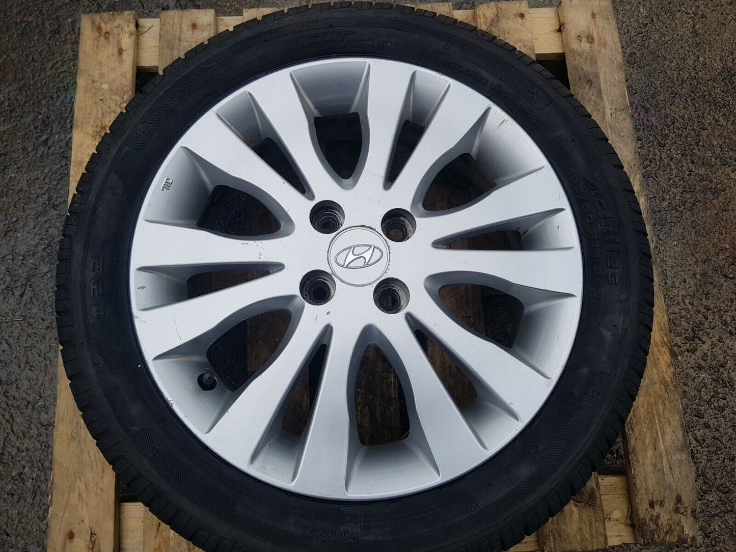 Hyndai I20 MK1 16" 12 Spoke Alloy Wheel 2009 - 2014 195/50/16 5.5Jx16