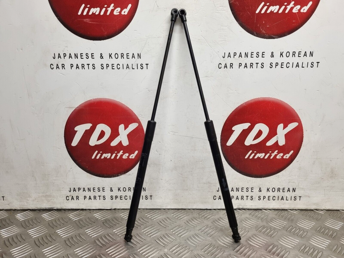 TOYOTA PRIUS MK3 2009-2015 GENUINE REAR TAILGATE GAS STRUTS DAMPER SUPPORTS PAIR