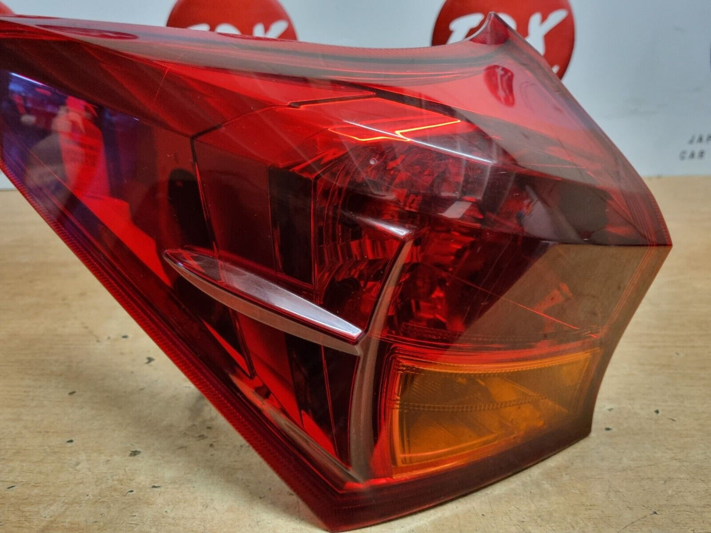 TOYOTA AURIS ESTATE 2012-2015 MK2 PRE-FACELIFT GENUINE PASSENGER REAR BODY LIGHT