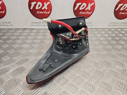 TOYOTA AURIS E18 FACELIFT 2015-2018 GENUINE DRIVERS SIDE REAR OUTER BRAKE LIGHT