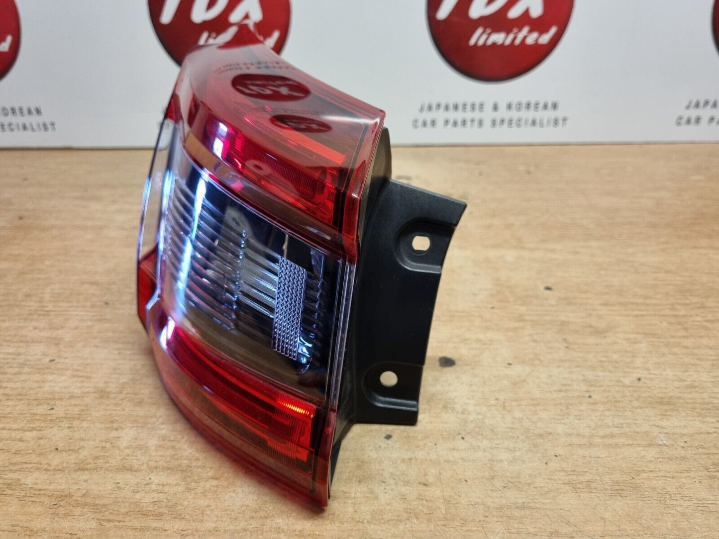 NISSAN QASHQAI J11 2017-2019 FACELIFT GENUINE PASSENGER SIDE REAR LED BODY LIGHT