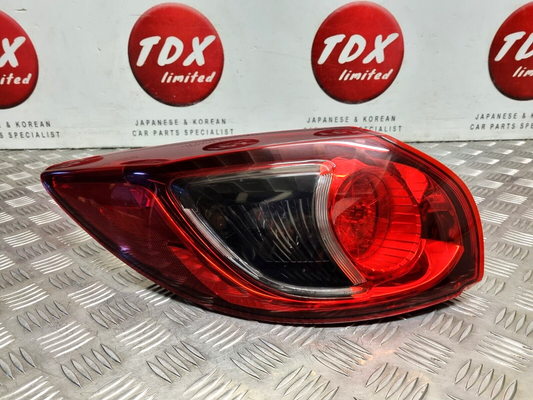 MAZDA CX-5 (KE) 2012-2017 GENUINE PASSENGERS SIDE REAR OUTER BRAKE LIGHT LAMP