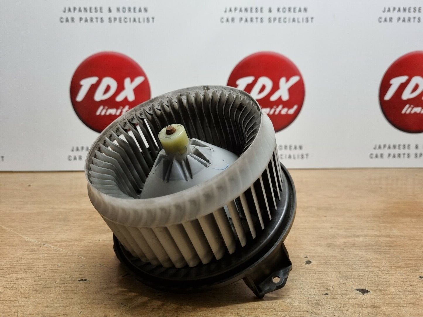 TOYOTA PRIUS MK3 XW30 GENUINE HEATER BLOWER MOTOR FAN RHD 2009-2015