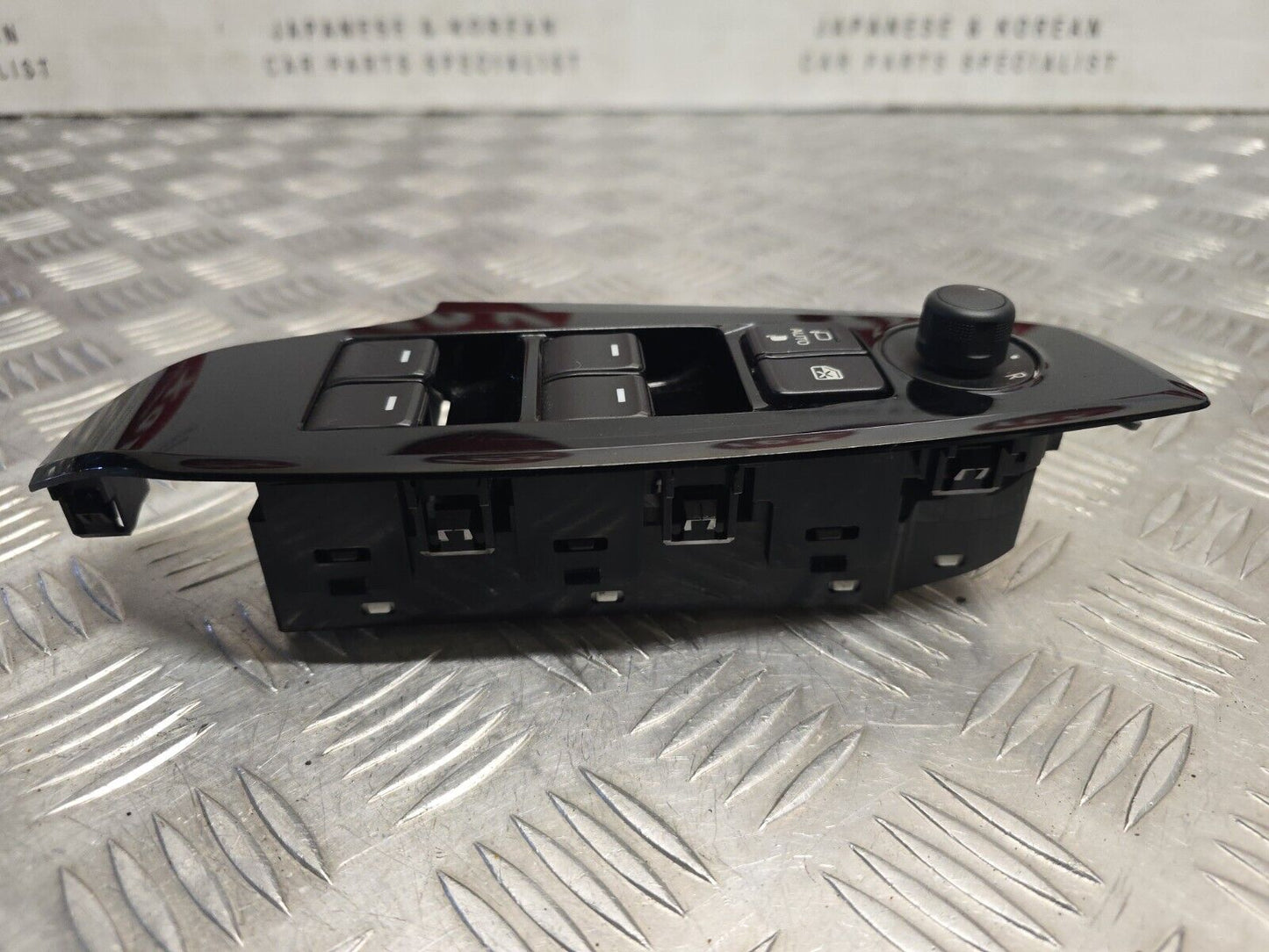 MAZDA 3 (BN) MK3 2016-2019 GENUINE DRIVERS SIDE FRONT MASTER 4 WAY WINDOW SWITCH