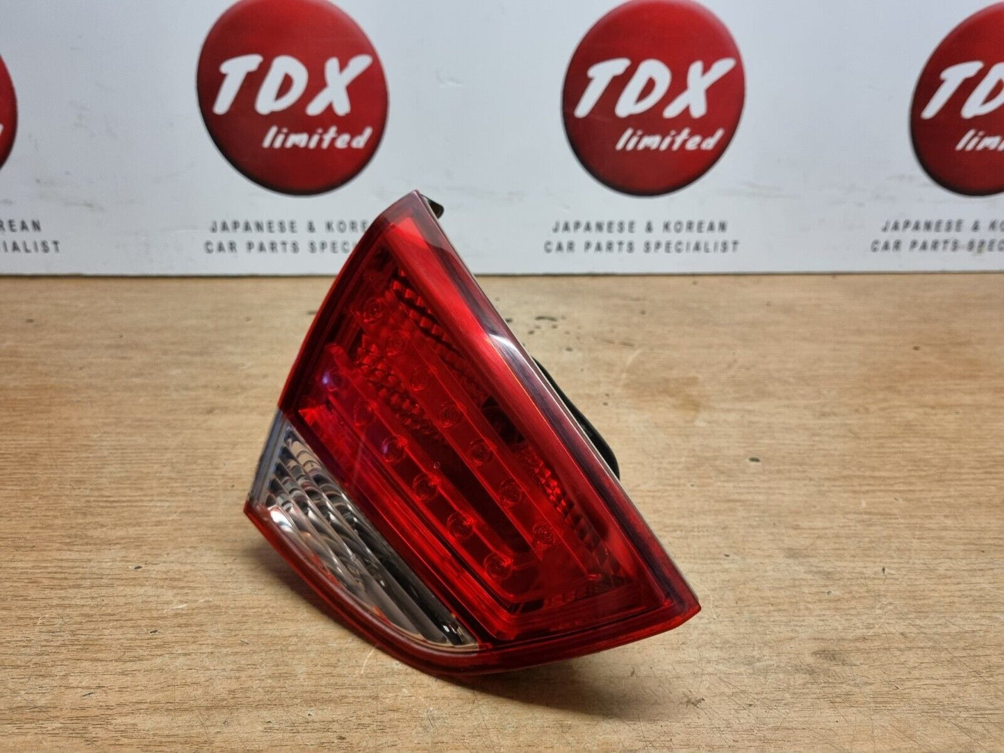 HYUNDAI IX35 2010-2015 GENUINE PASSENGERS SIDE REAR INNER TAILGATE LIGHT LAMP