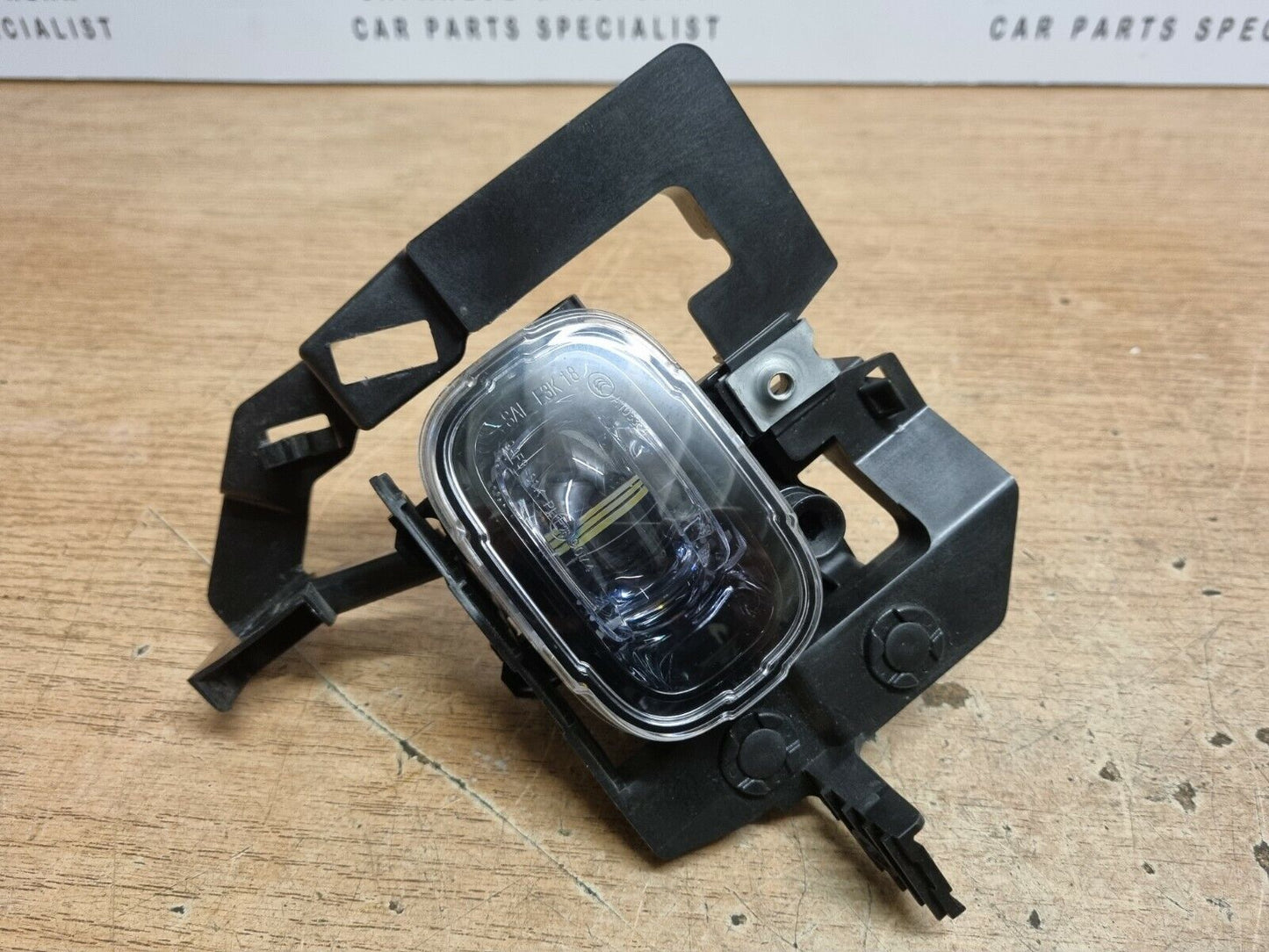 NISSAN JUKE F16 GENUINE OSF DRIVERS FRONT LED FOG LIGHT + SURROUND 2019-2022