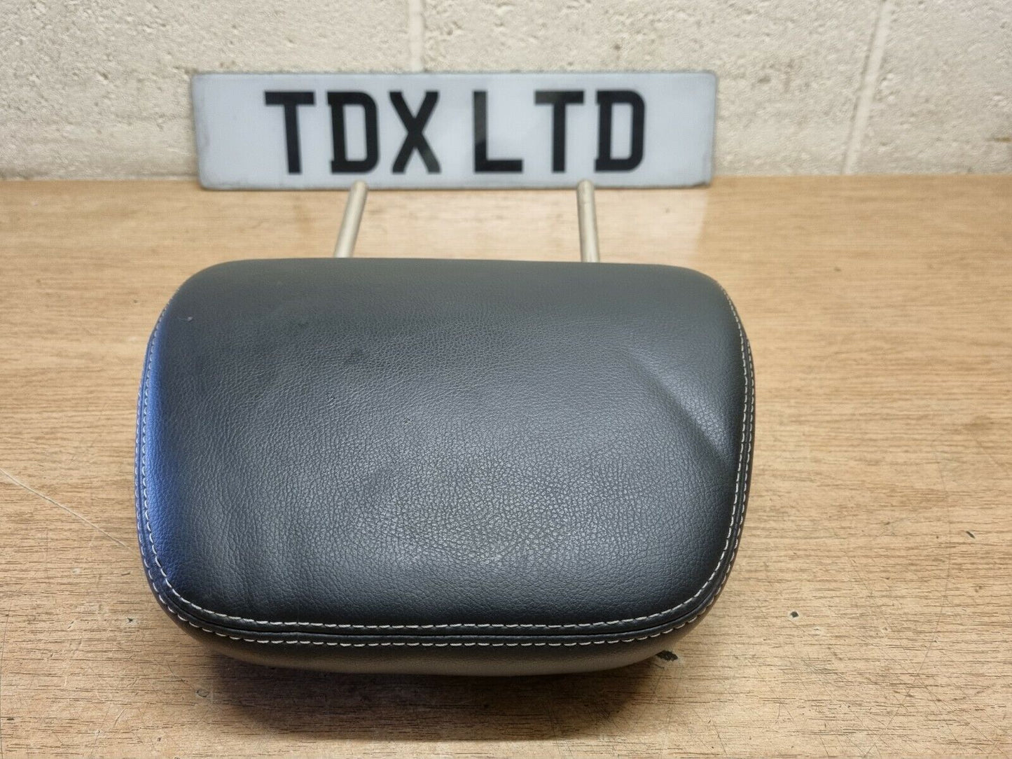 Suzuki SX4 S-Cross Genuine Front Passengers/Drivers Leather Headrest 2013-2016