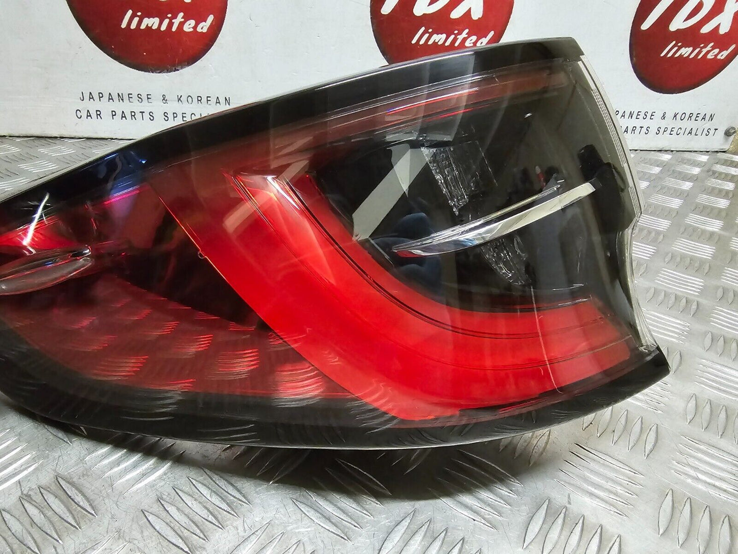 TOYOTA COROLLA ESTATE MK12 2019-2023 PASSENGERS SIDE REAR BODY BRAKE LED LIGHT