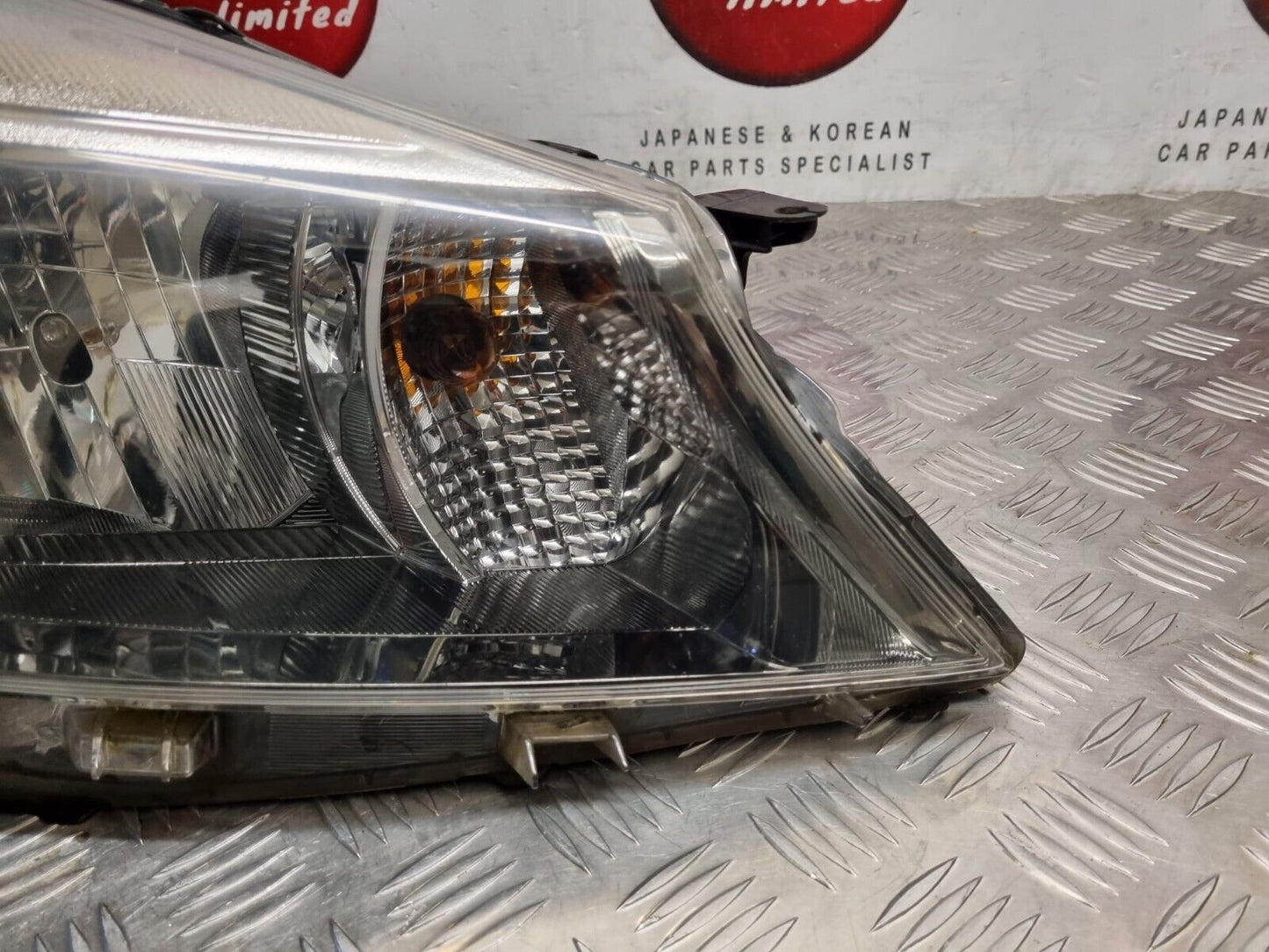 TOYOTA YARIS MK3 2012-2014 PREFACELIFT GENUINE OS DRIVERS SIDE HALOGEN HEADLIGHT