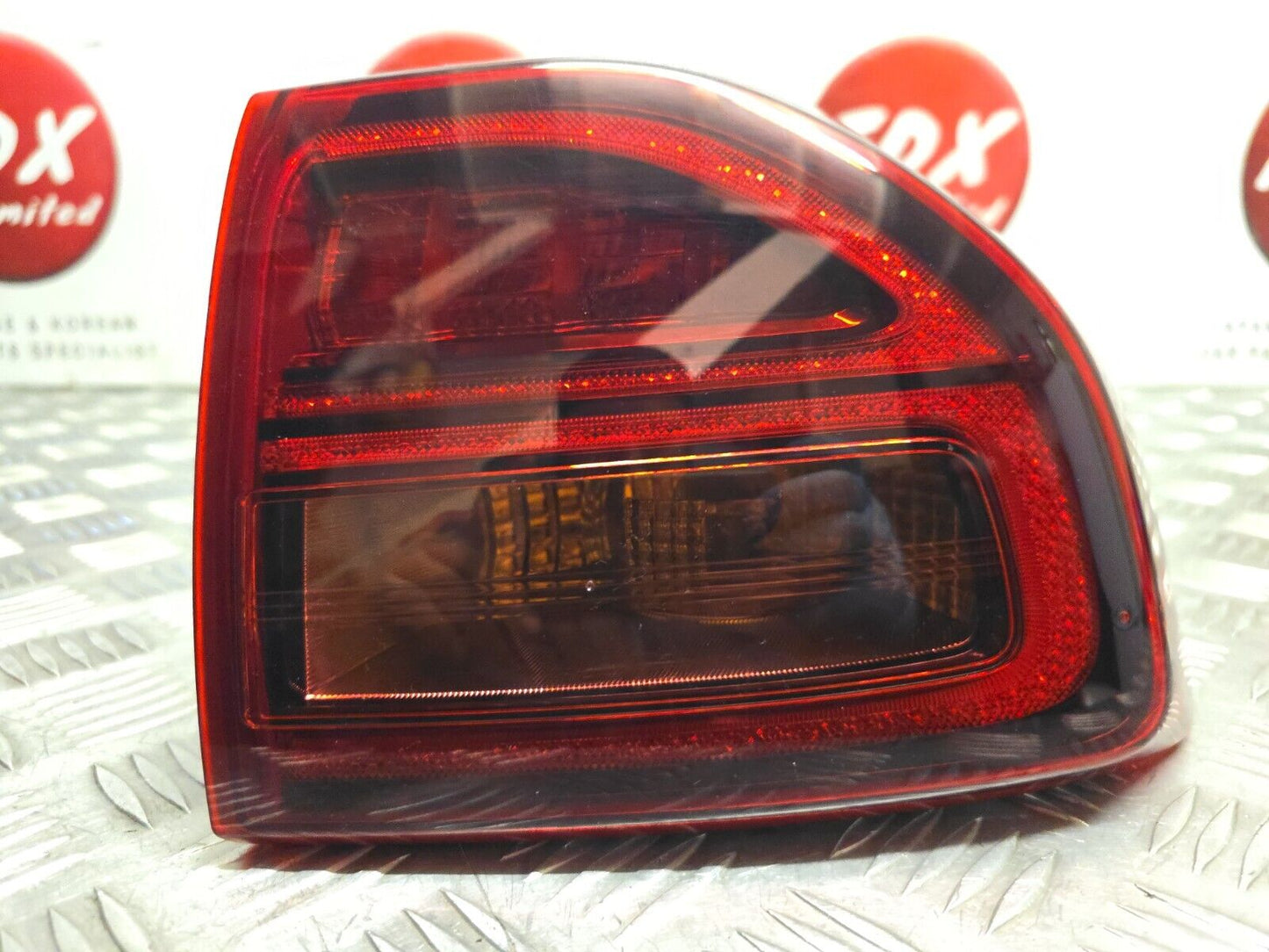 KIA NIRO MK1 (DE) 2020-2022 FACELIFT GENUINE DRIVERS REAR OUTER LED BRAKE LIGHT