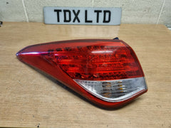Hyundai i40 Saloon Passengers Rear Outer Tail Light Lamp 2011-2015 92401-3Z3 - photo 1 of 9