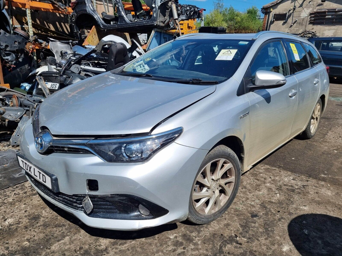 2017 TOYOTA AURIS ESTATE (E180) )MK2 1.8 HYBRID CVT AUTO VEHICLE FOR BREAKING