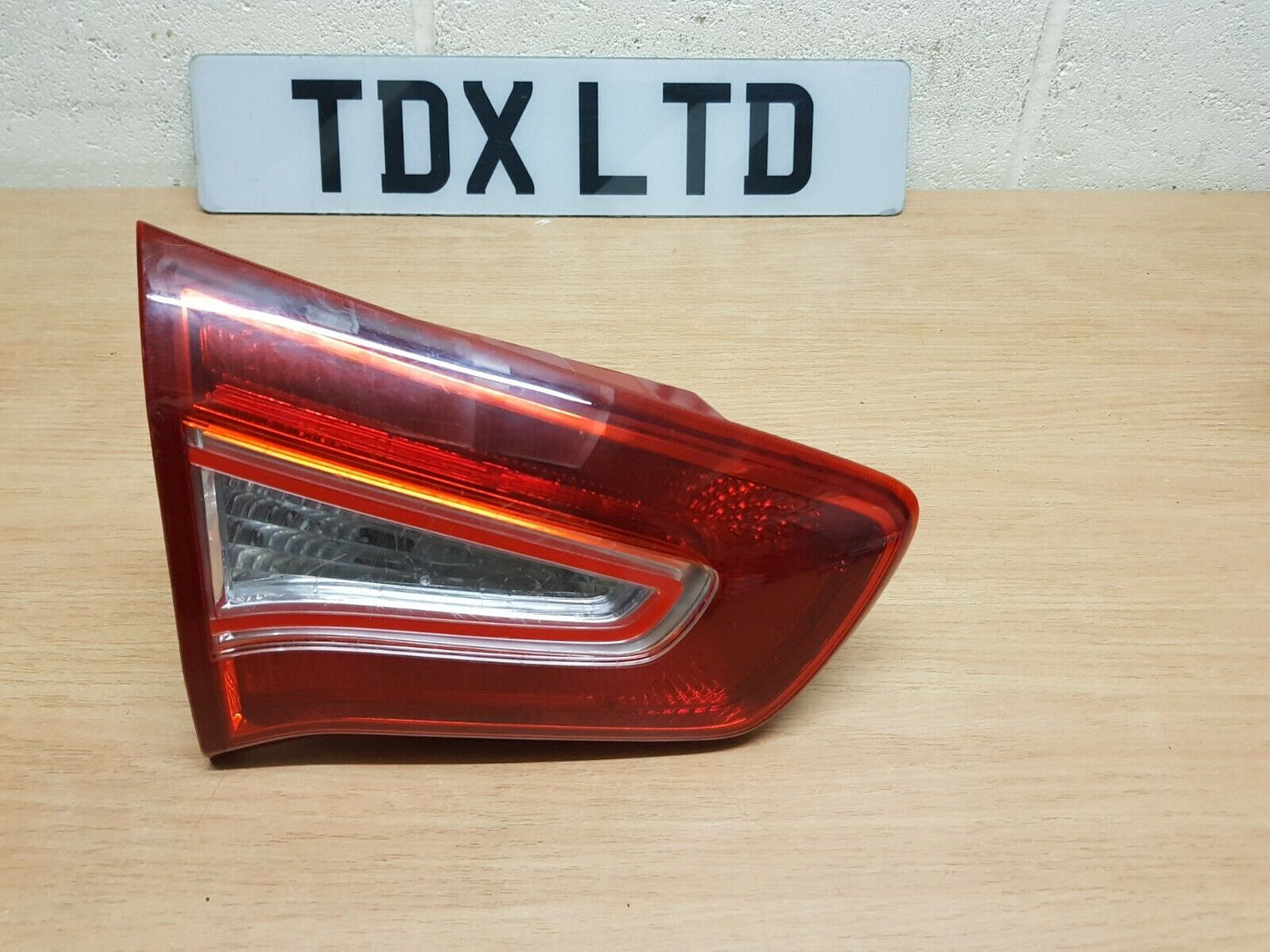 Kia Sportage Passenger Side Tailgate Light 2011 2012 2013 2014