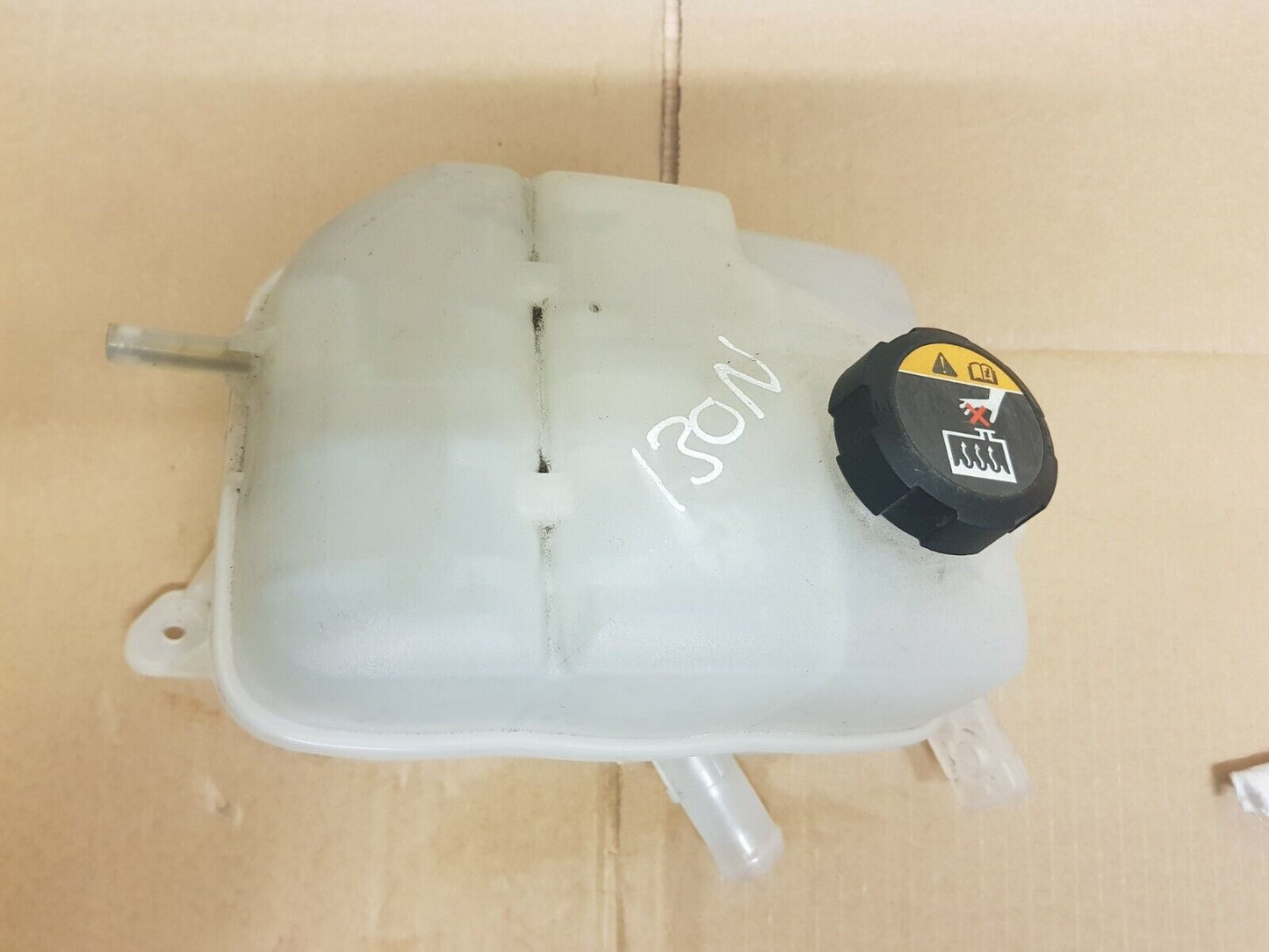 Hyundai i30N 2.0 Petrol Radiator Water Coolant Bottle 2017 2018 2019 2020