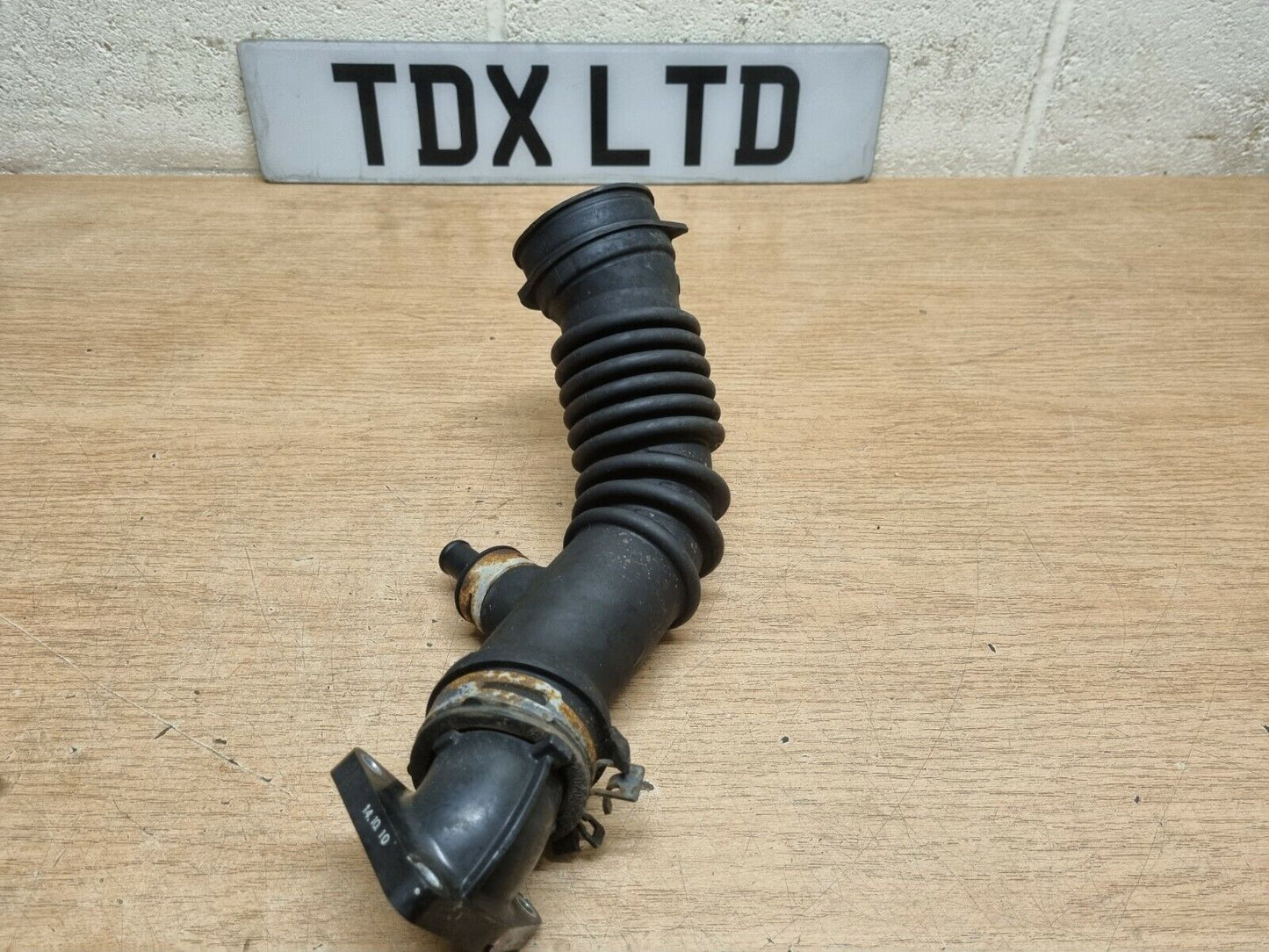 Toyota Auris 1.4 D4D Diesel Genuine Air Supply Pipe Hose 2012-2018 17880-0N070