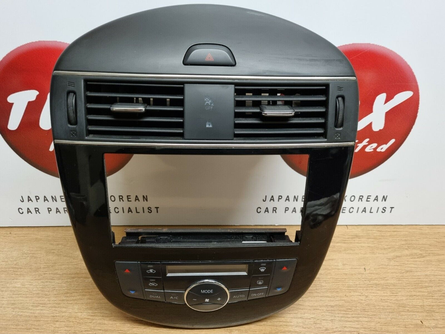 NISSAN PULSAR C13 GENUINE HEATER AC CLIMATE CONTROLS + DASH SURROUND 2014-2021