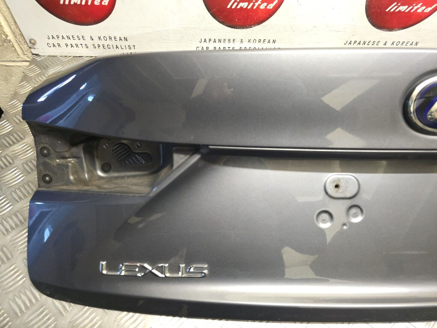 LECUS IS 300H MK3 2013-2017 PRE-FACELICT GENUINE BOOTLID SHELL GREY