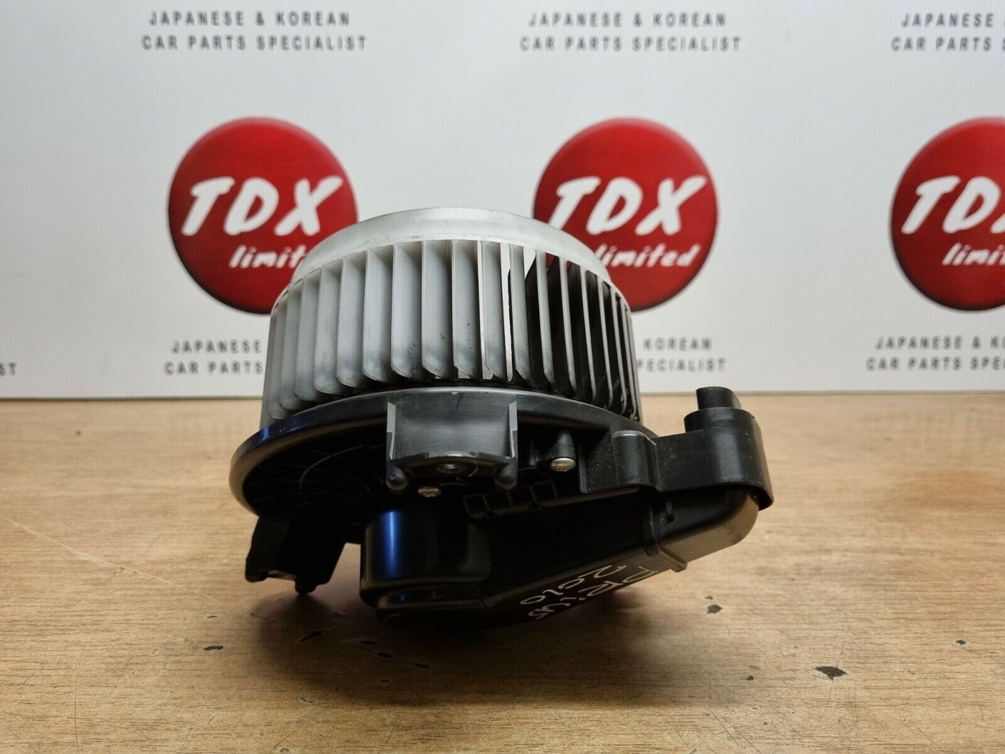 TOYOTA PRIUS MK3 XW30 GENUINE HEATER BLOWER MOTOR FAN RHD 2009-2015