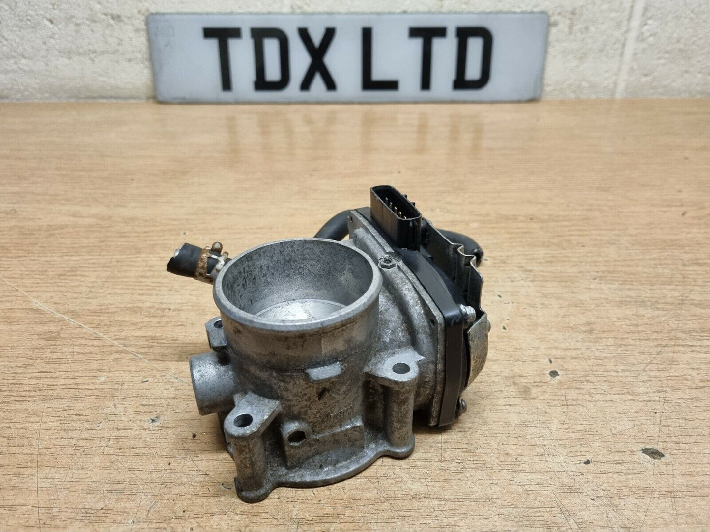 Mitsubishi Outlander MK3 2.0 PHEV Petrol Genuine Throttle Body 2014-2018