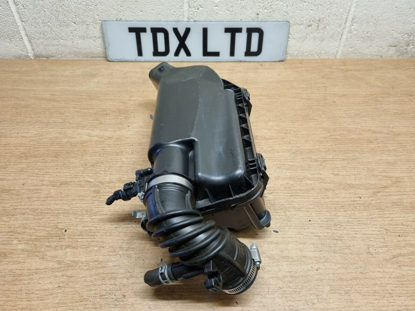 Suzuki Ignis 1.2 Petrol Genuine Air Filter Box 16V K12C 2017-2019 13700-81PA1