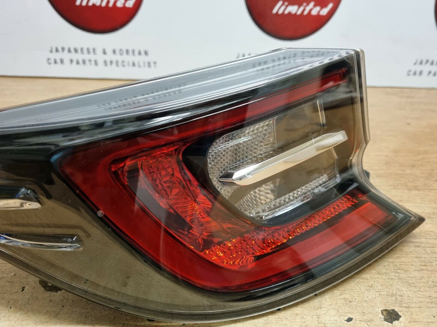 TOYOTA COROLLA HATCHBACK 2019-2021 MK12 HYBRID PASSENGERS REAR LED BRAKE LIGHT