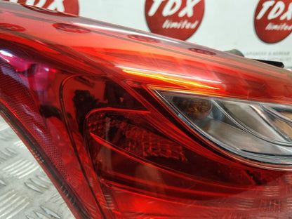 HYUNDAI I30 ESTATE MK2 2013-2016 GENUINE PASSENGERS REAR OUTER LIGHT 92401-A62