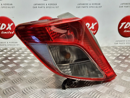 TOYOTA YARIS 2012-2015 PRE-FACELIFT GENUINE PASSENGERS REAR OUTER BRAKE LIGHT