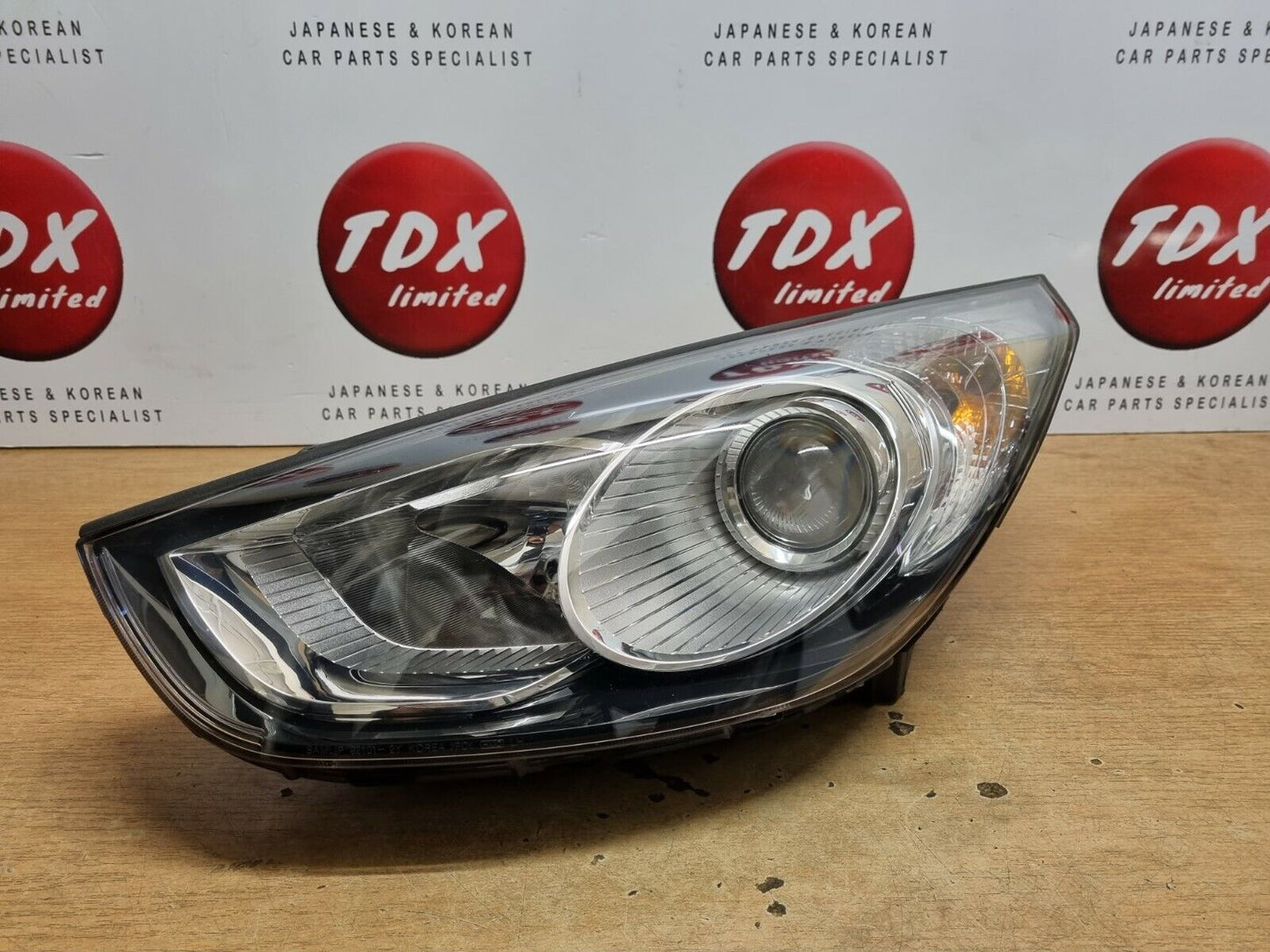 HYUNDAI IX35 2010-2013 PRE-FACELIFT GENUINE PASSENGERS SIDE HALOGEN HEADLIGHT