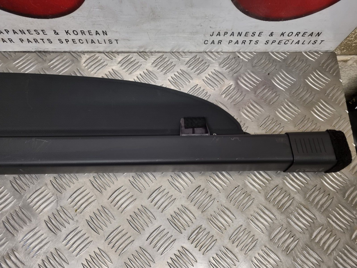 HYUNDAI TUCSON MK3 2015-2020 GENUINE RETRACTABLE PARCEL SHELF LUGGAGE COVER