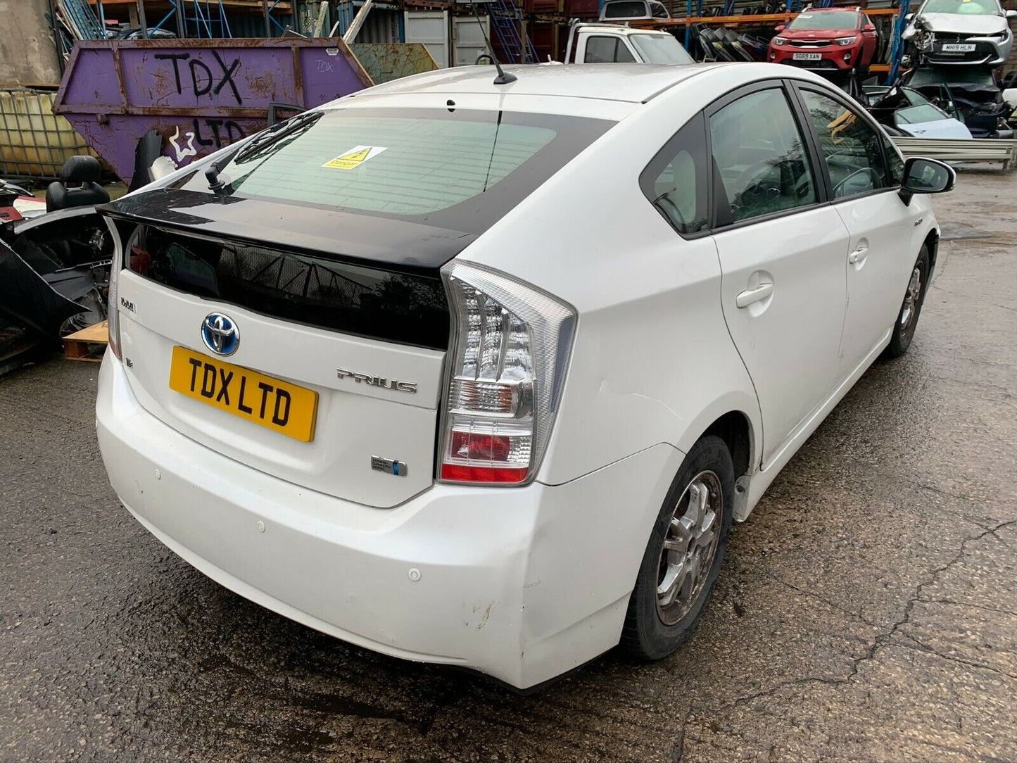 Toyota Prius 1.8 Hybrid/Petrol 2009-2015 Parts/Breaking/Spares (1xNut)