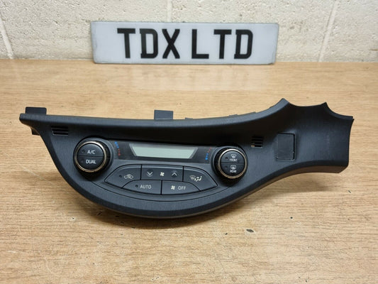 Toyota Yaris MK3 Genuine Heater Air Con Climate Controls 2012-2017 55900-0D320