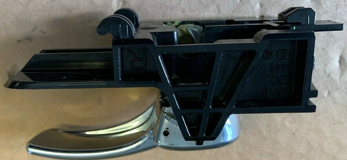 Nissan Qashqai Driverside Front Inner Handle 2007-2013