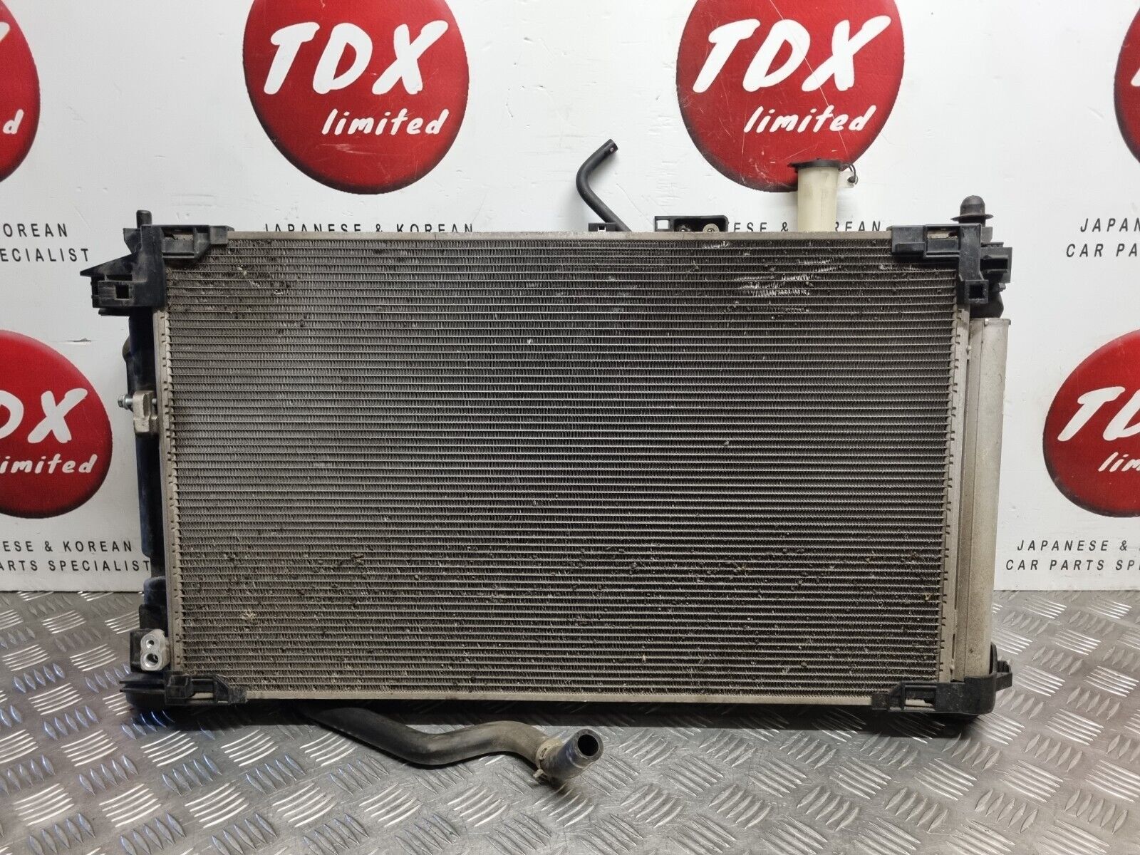 Manchet Radiator TOYOTA YARIS MK4 2020-2023 1.5 HYB GENUINE RADIATOR RAD FAN PACK MF422 ...