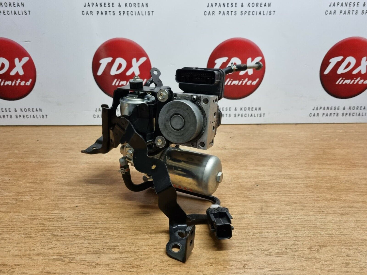 TOYOTA COROLLA MK12 1.8 HYBRID 2019-2022 GENUINE ABS PUMP + BRAKE BOOSTER UNIT