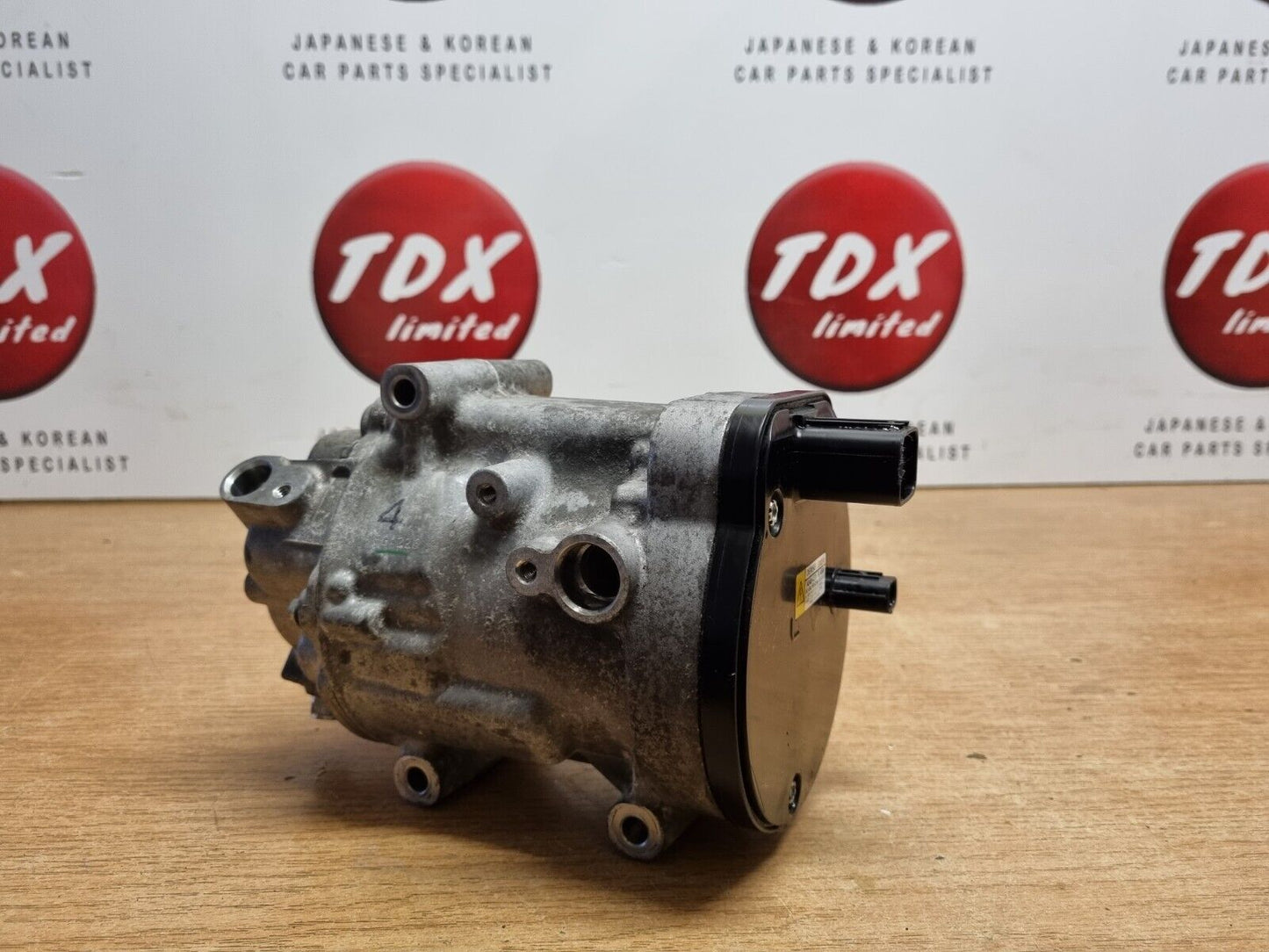 TOYOTA COROLLA MK12 1.8 HYBRID 2019-2022 GENUINE AC COMPRESSOR PUMP 042400-0370