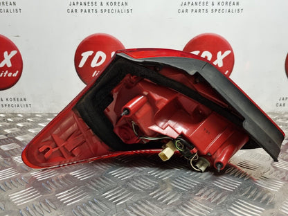 TOYOTA RAV4 MK3 2006-2009 GENUINE DRIVERS SIDE REAR OUTER BODY LED BRAKE LIGHT