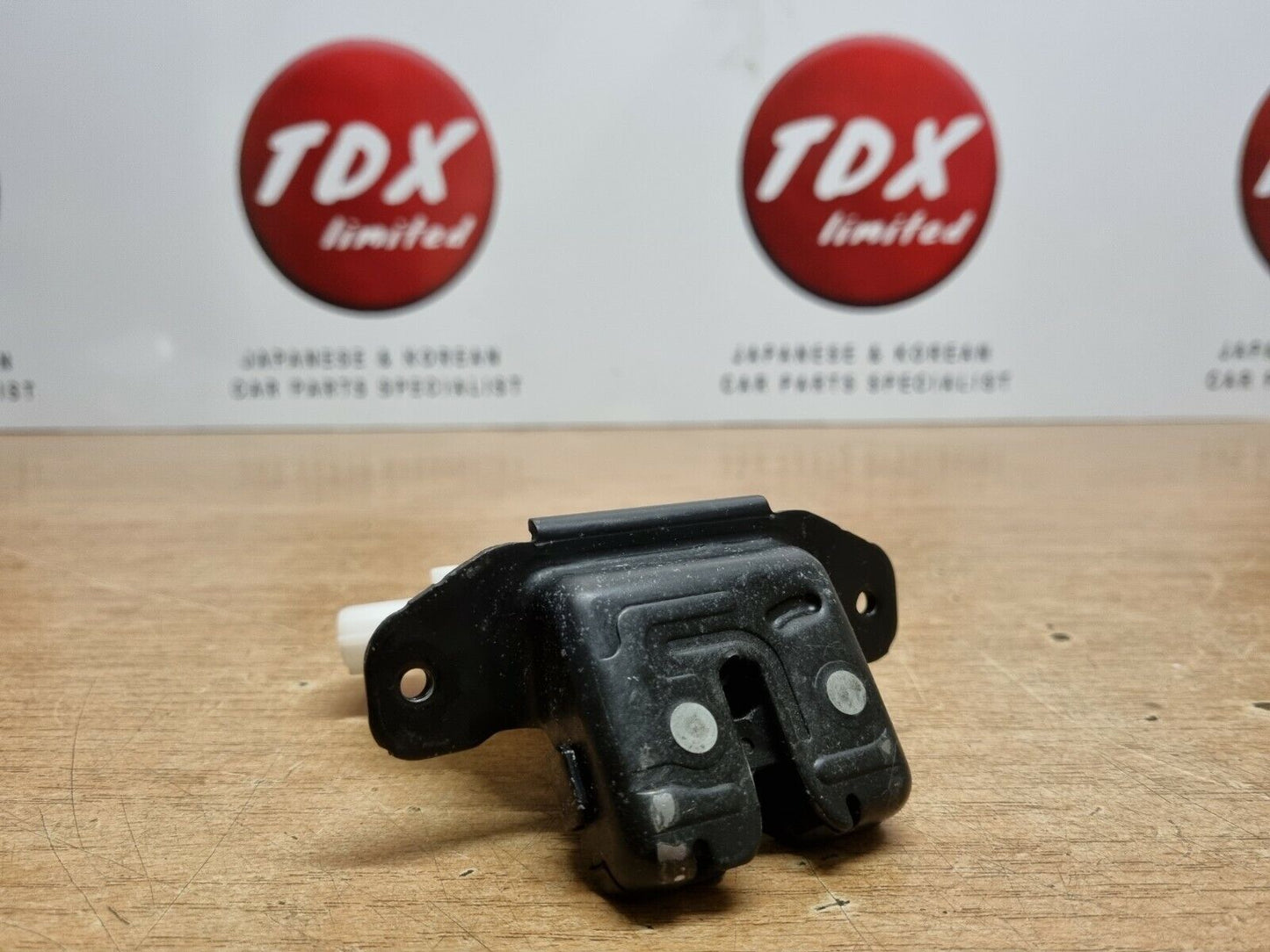 Toyota Auris Estate Genuine Rear Tailgate Boot Lock Catch Mechanism 2013-2018