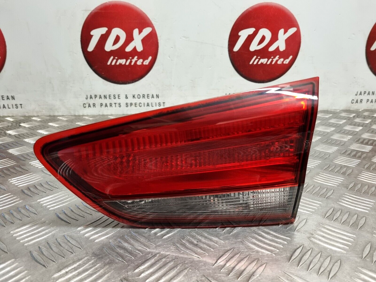 HYUNDAI I30 HATCHBACK MK3 2017-2019 GENUINE DRIVERS SIDE REAR INNER TAIL LIGHT