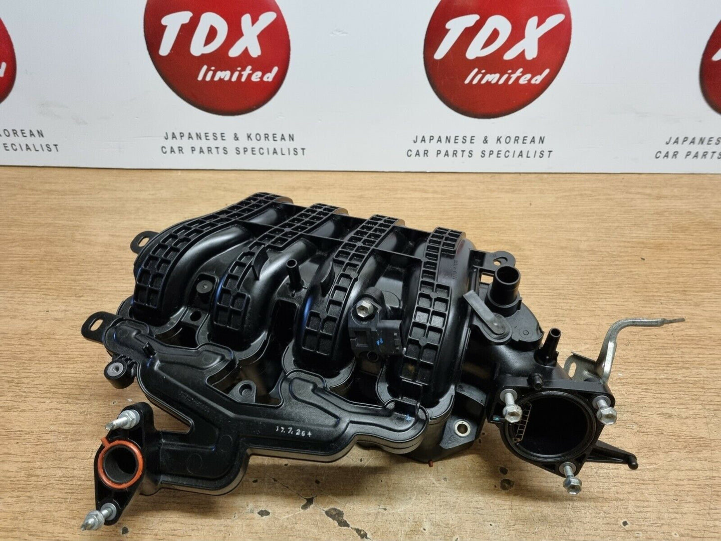 TOYOTA YARIS MK3 1.5 PETROL VVT-I GENUINE INTAKE MANIFOLD + SENSOR 2017-2019