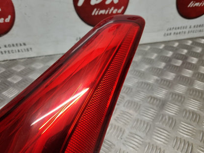 HYUNDAI I30 HATCH MK2 2013-2016 GENUINE DRIVERS SIDE REAR OUTER LIGHT 92402-A50