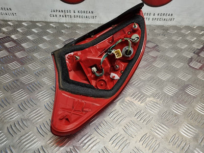 TOYOTA RAV4 MK3 2006-2009 GENUINE DRIVERS SIDE REAR OUTER BODY LED BRAKE LIGHT