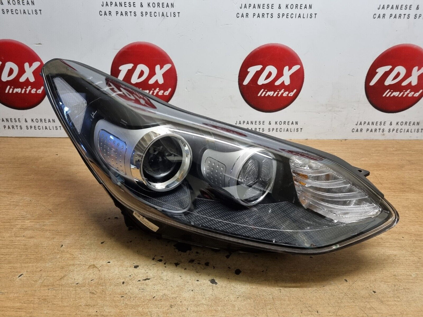 KIA SPORTAGE QL MK4 2016-2019 GENUINE DRIVERS SIDE LED HEADLIGHT 92102F1040