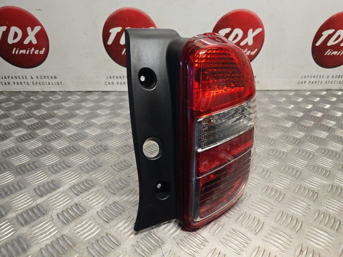 NISSAN MICRA K13 2010-2013 MK4 PREFACELIFT GENUINE DRIVERS SIDE REAR OUTER LIGHT