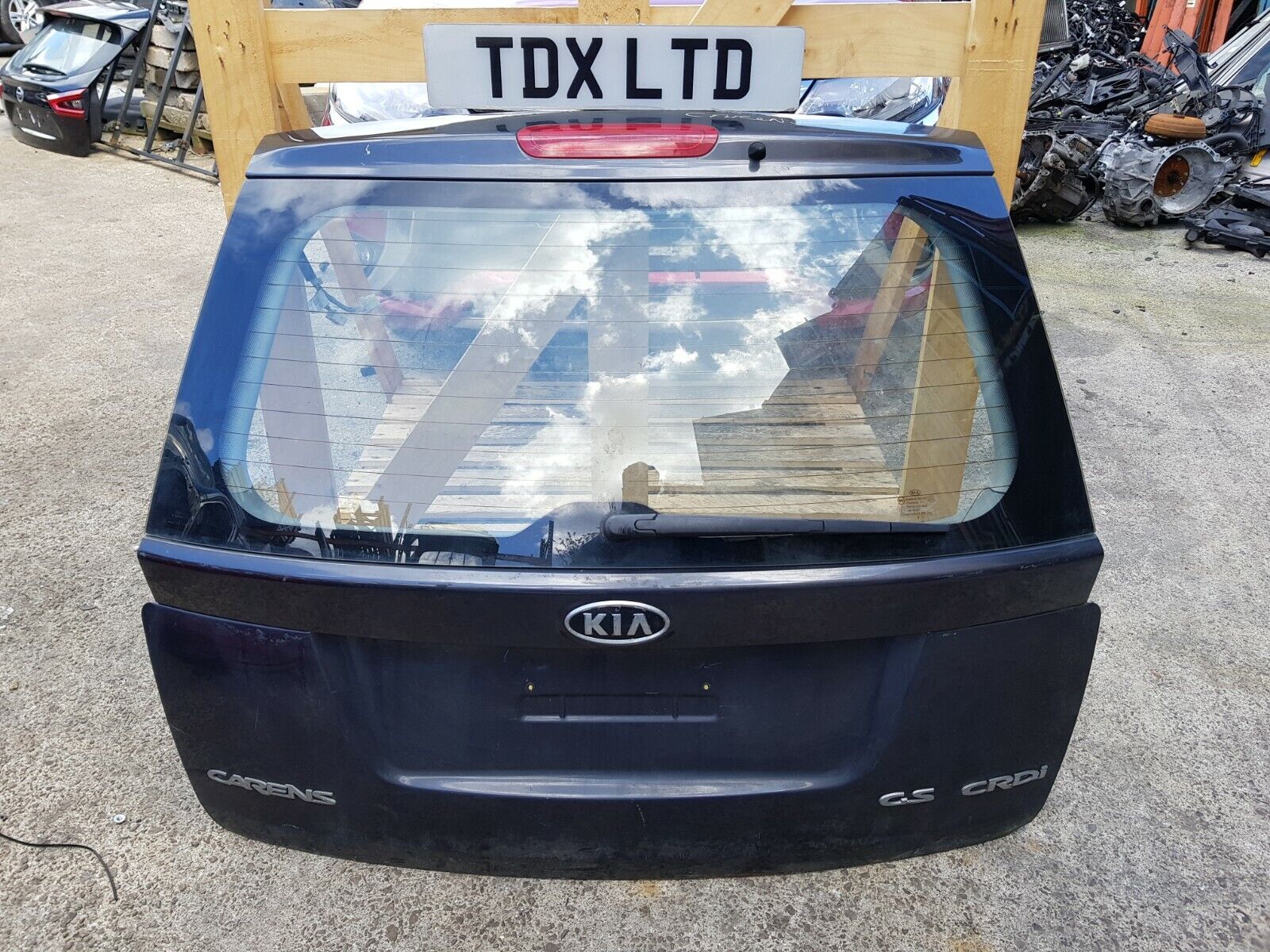 Kia Carens MK2 Boot Lid Tailgate Shell In Black 2006-2010 – TDX LTD