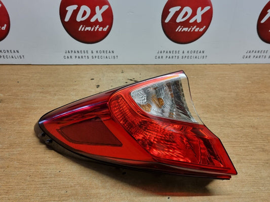 TOYOTA C-HR 2016-2019 PRE-FACELIFT GENUINE PASSENGERS REAR OUTER BRAKE LIGHT