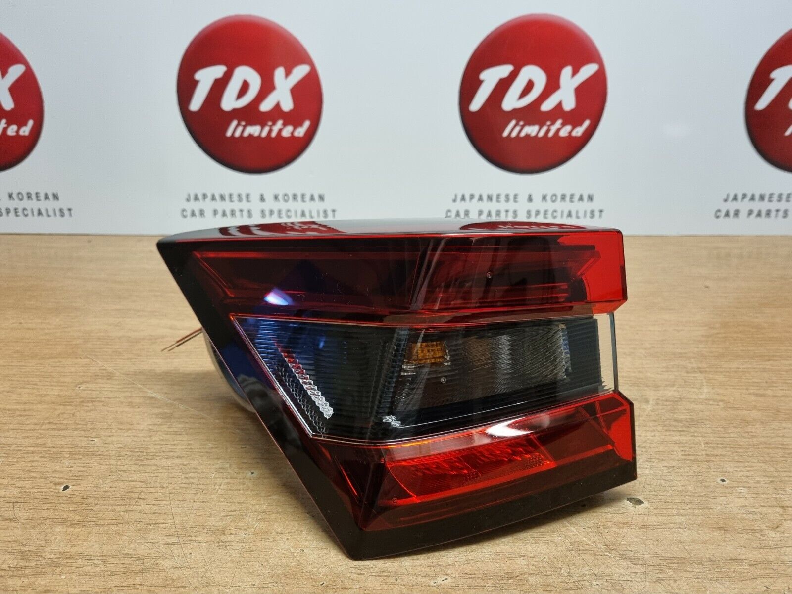 OEM Nissan 2014-2017 Juke Left Rear Tail Light Assembly - New (26555-3YM2B)