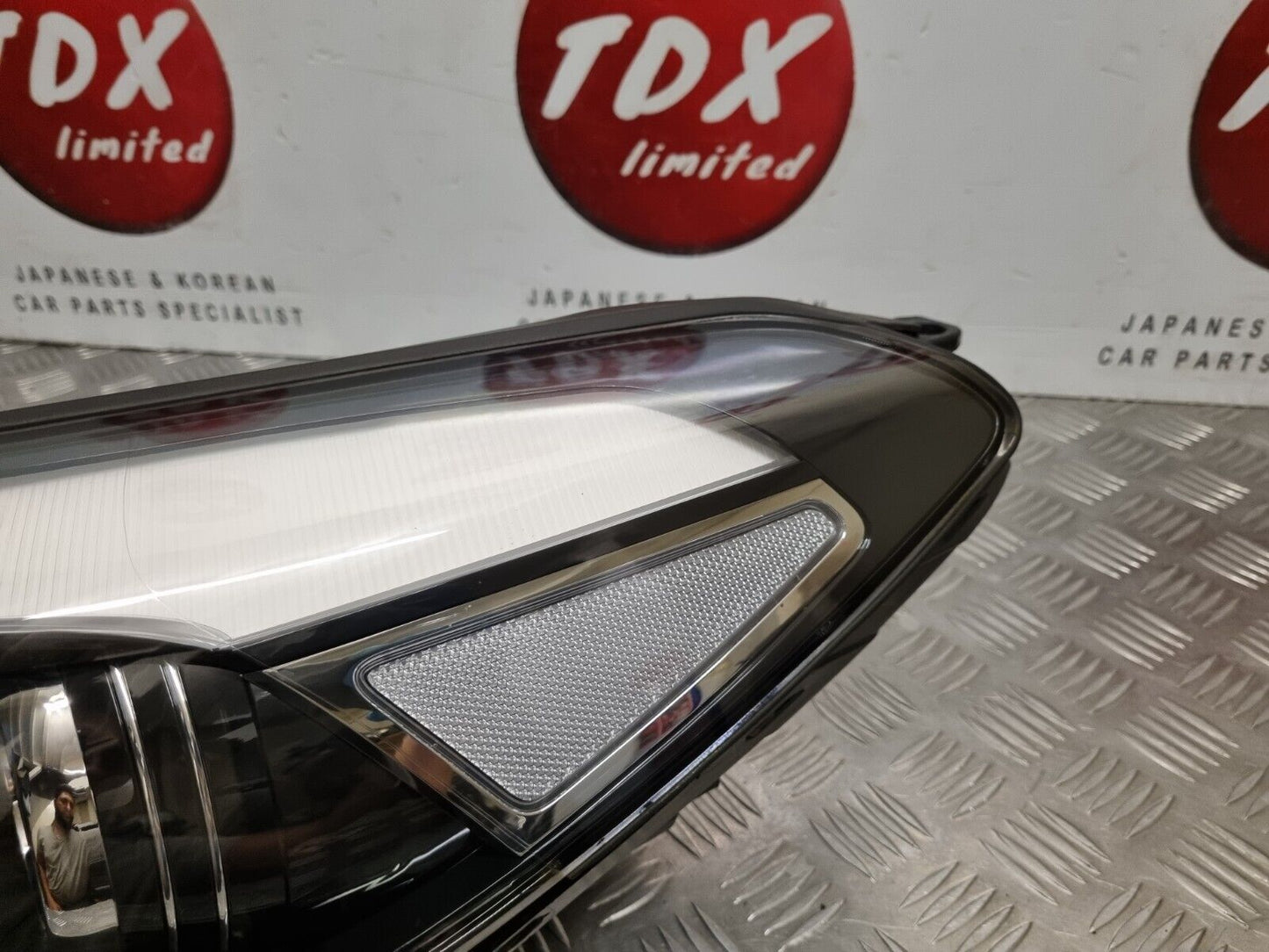 HYUNDAI TUCSON 2015-2018 PRE-FACELIFT PASSENGERS HALOGEN HEADLIGHT 92101-D7110